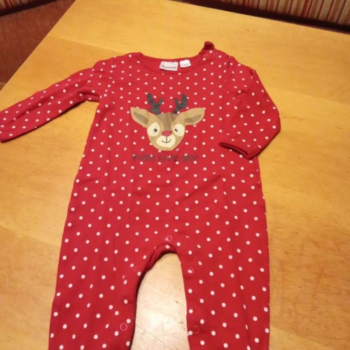 Sehr schöner Strampler von Impidimpi in gr. 74 /80 abzugeben.