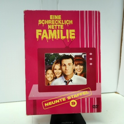 DVD / Eine schrecklich nette Familie - Neunte Staffel (4 DVDs)