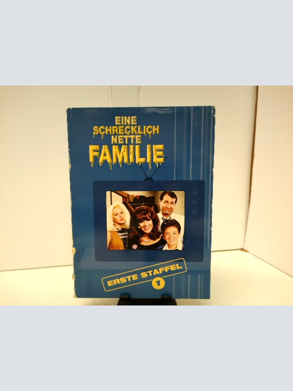 DVD / Eine Schrecklich Nette Familie (Erste Staffel)