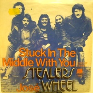 SINGLE / Stealers Wheel – Stuck In The Middle With You / José