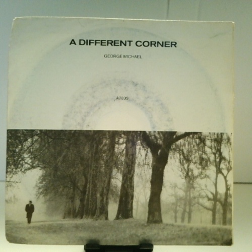 SINGLE / George Michael – A Different Corner