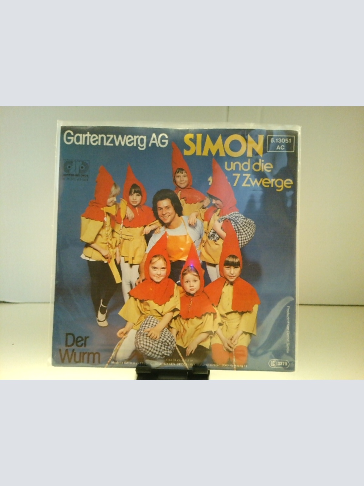 SINGLE / Simon* Und Die 7 Zwerge (3) – Gartenzwerg AG