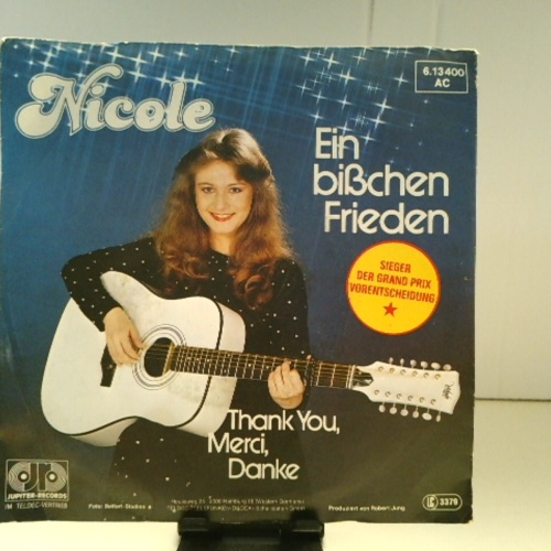 SINGLE / Nicole (2) – Ein Bißchen Frieden