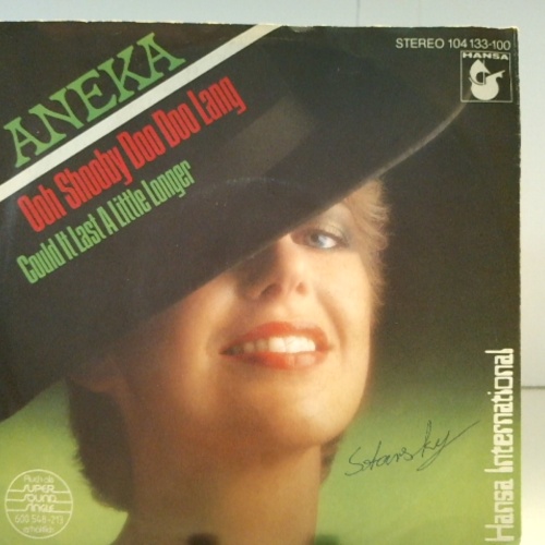 SINGLE / Aneka – Ooh Shooby Doo Doo Lang