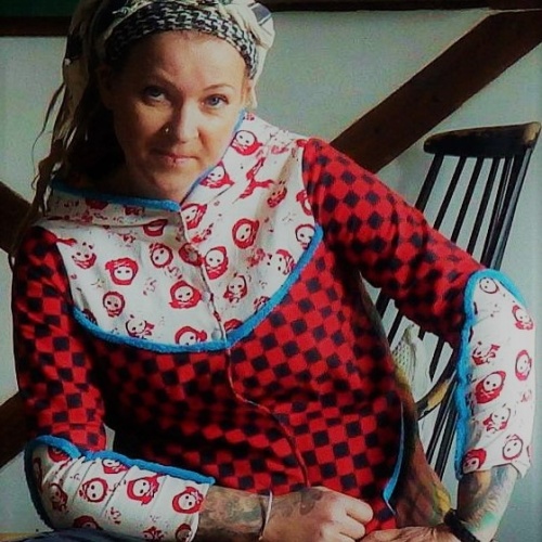 Oversize Jeacke Punk Sculls rot/schwarz kariert