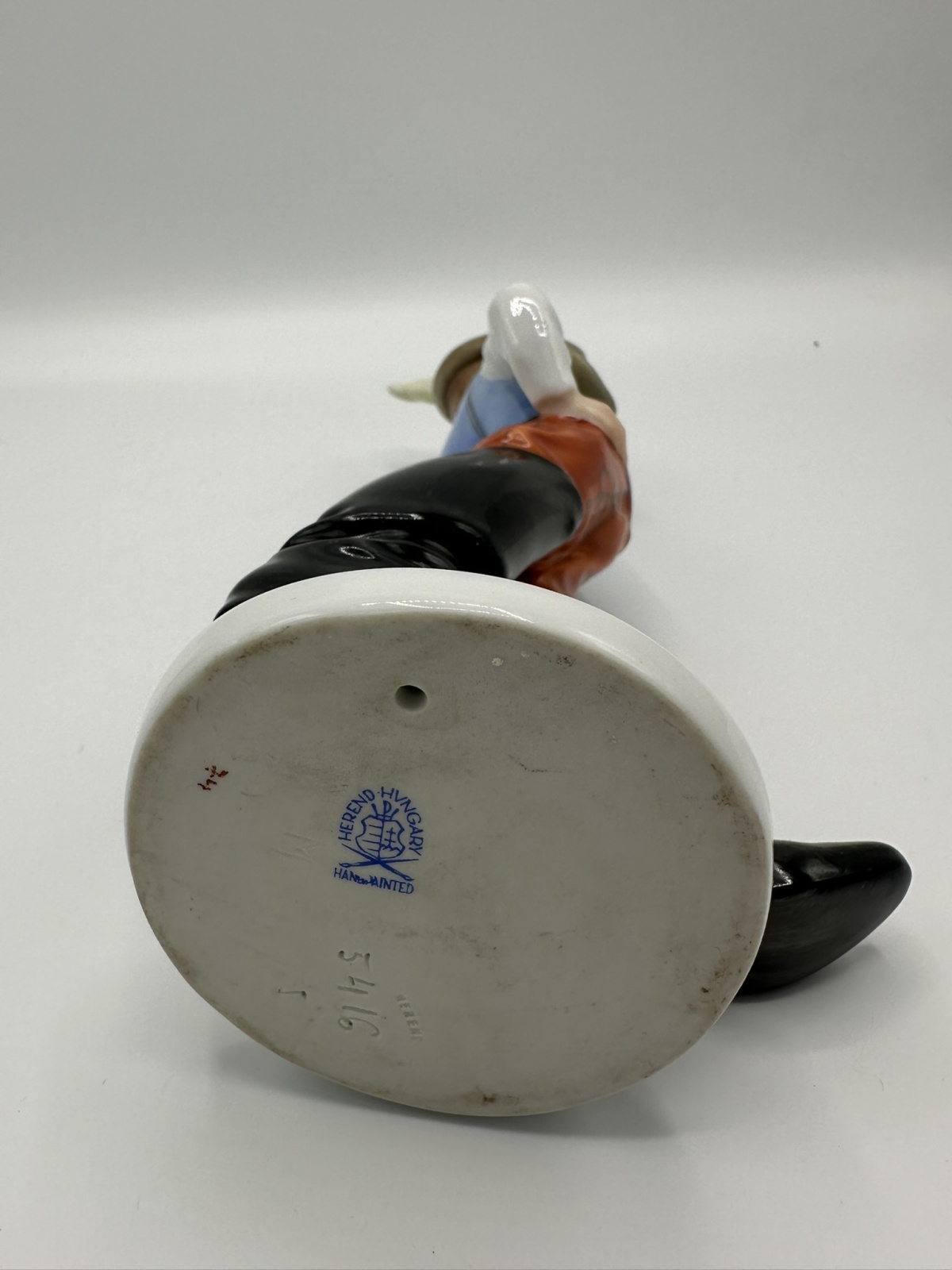 Herend „In Vaters Stiefel“