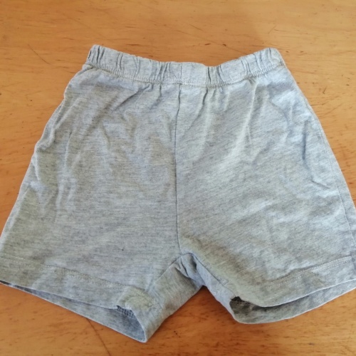 Kurze Hose gr 74/80