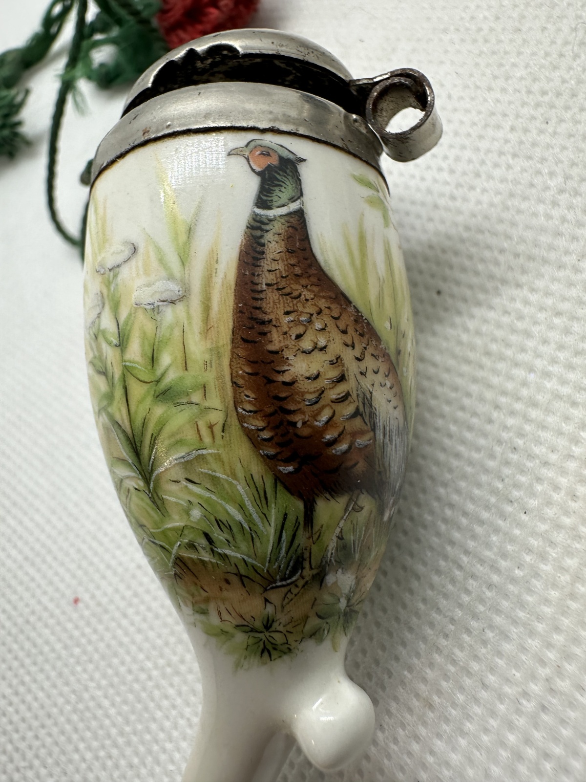 Antike Gesteckpfeife mit zwei Porzellanköpfen Jagdmotiv (Reh, Auerhahn)