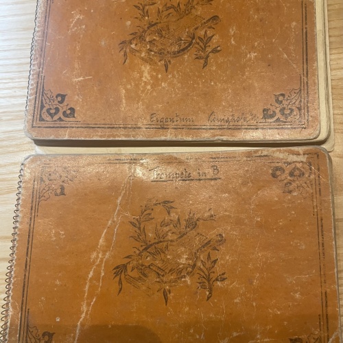 2 alte Notenbücherl