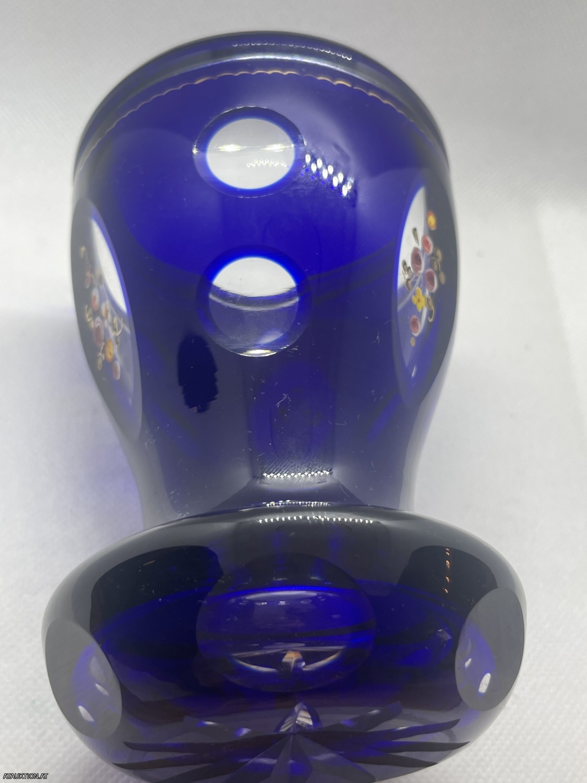 Antiker Fussbecher kobaltblau mit Emailmalerei