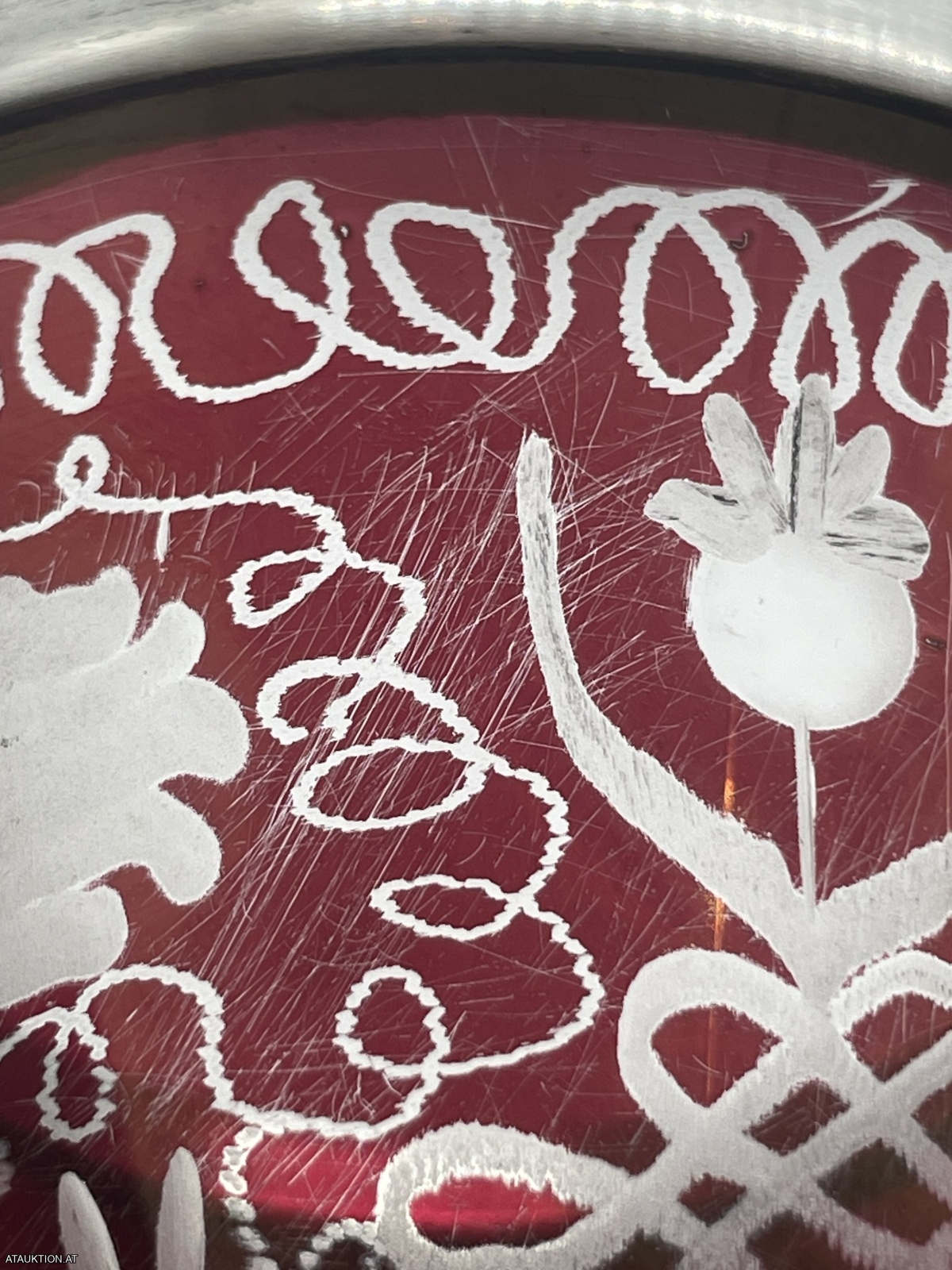 Antiker Fussbecher mit Silberrand