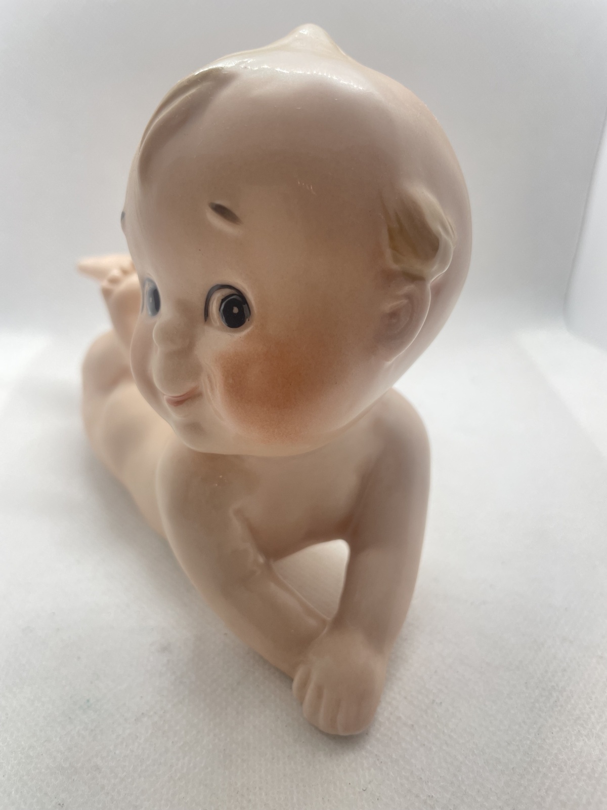 Neundorf Porzellan Piano Baby