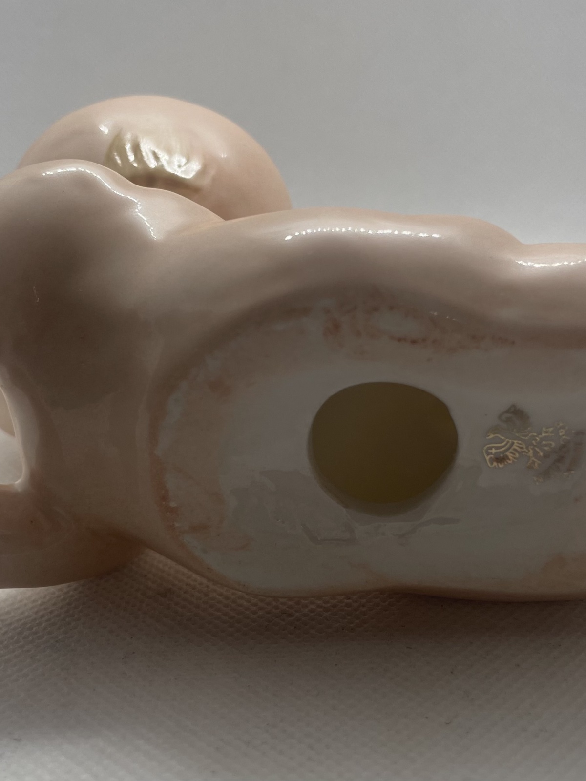 Neundorf Porzellan Piano Baby