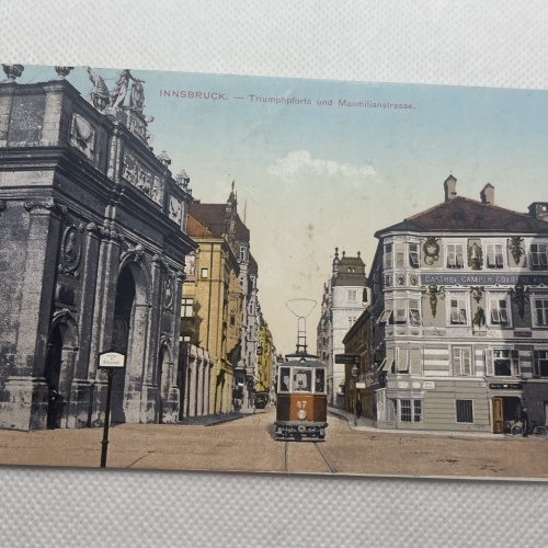 AK Innsbruck - Triumphpforte und Maximilianstrasse 1913