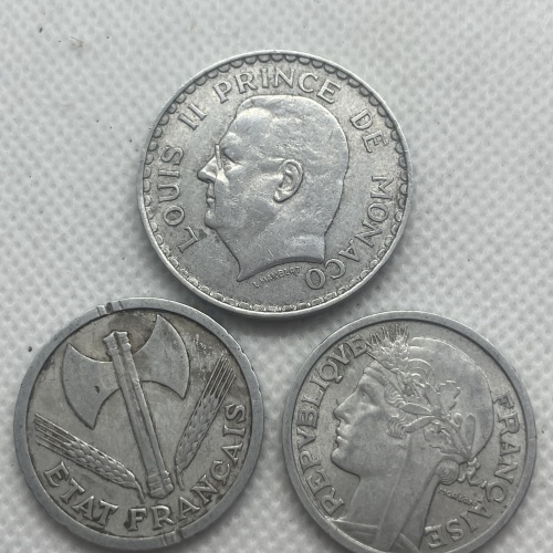3 alte französische Münzen - 1 x Monaco 1945