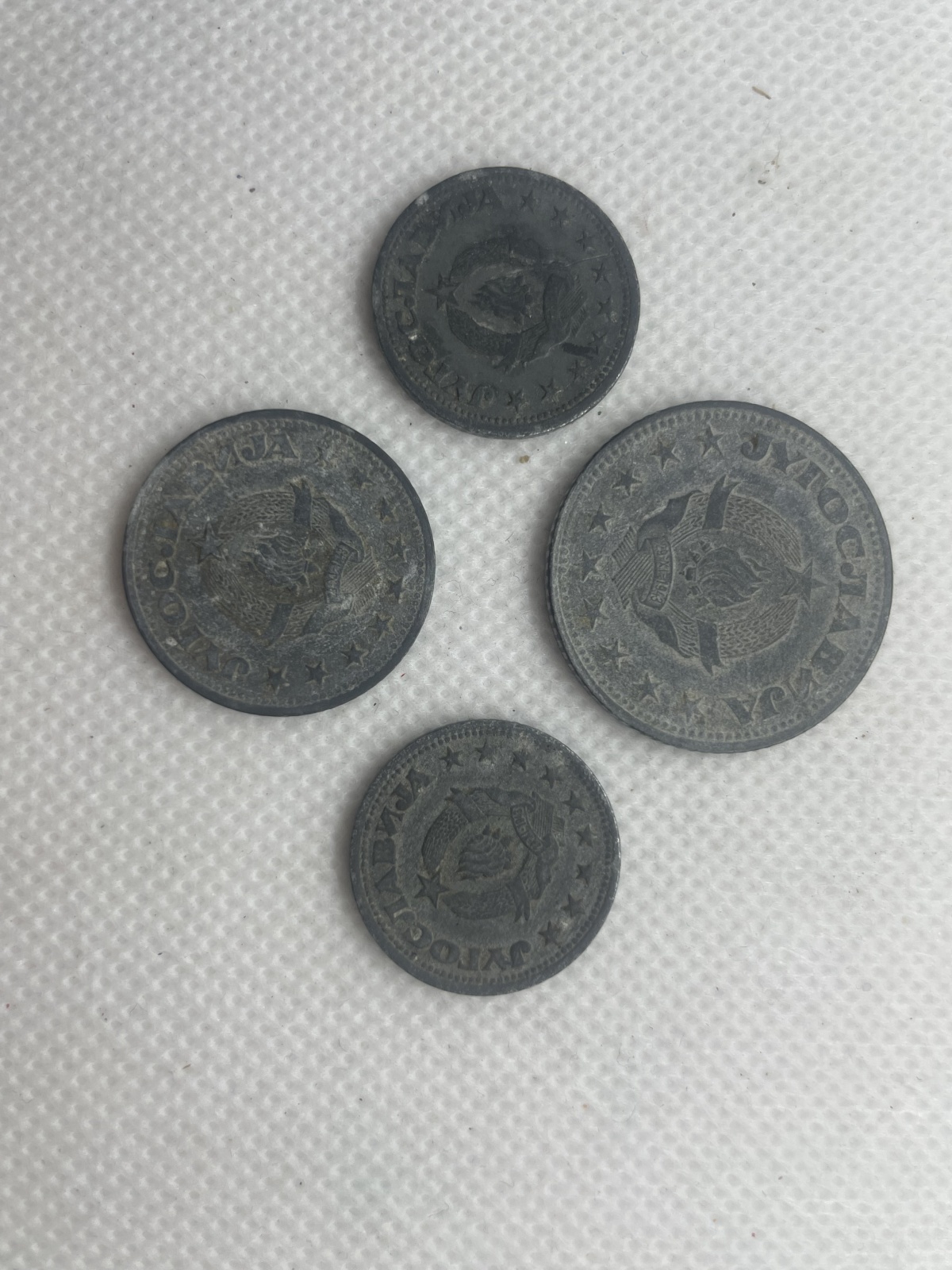 4 alte jugoslawische Münzen von 1945