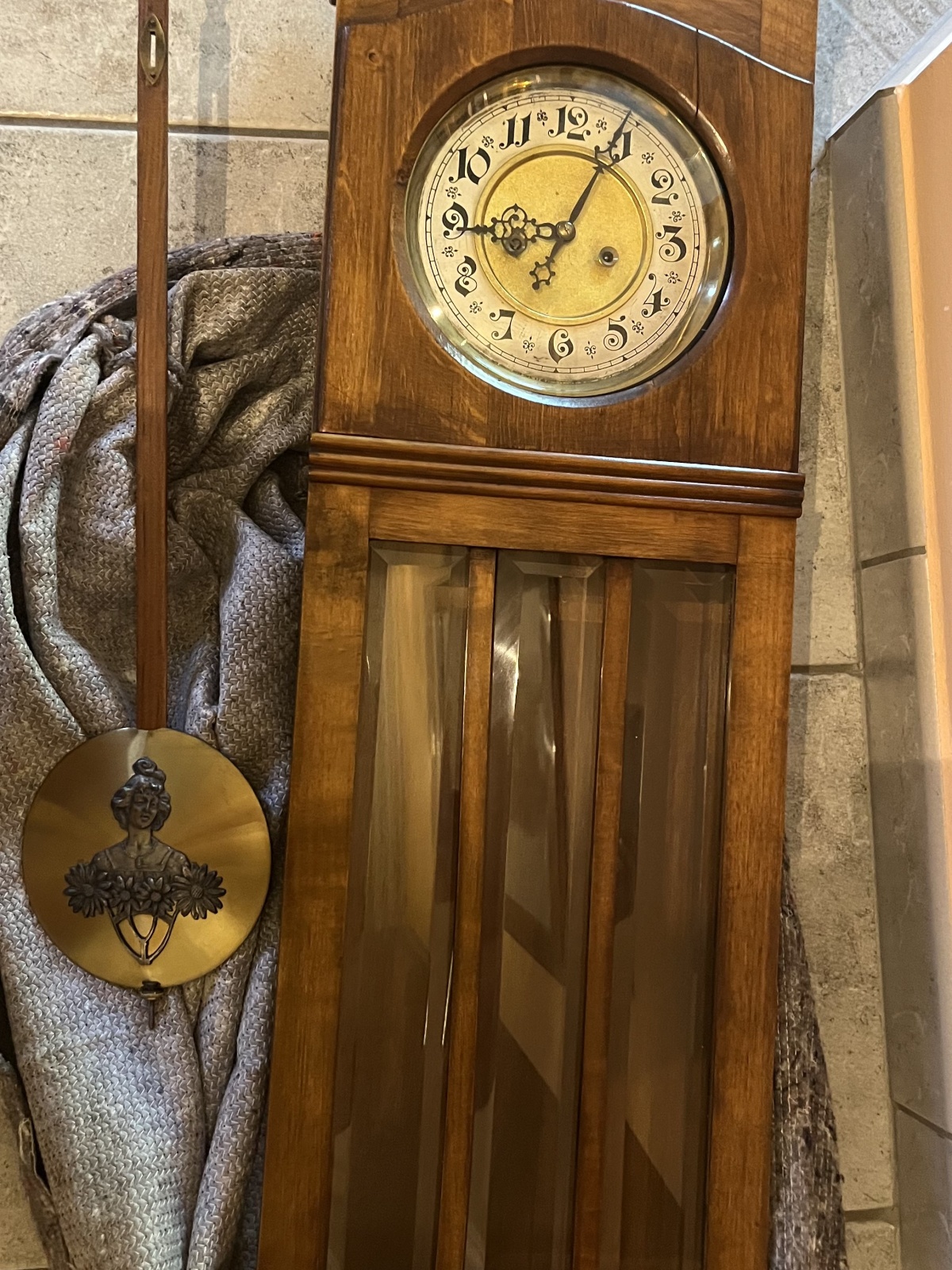 Pendeluhr / Wanduhr (34)