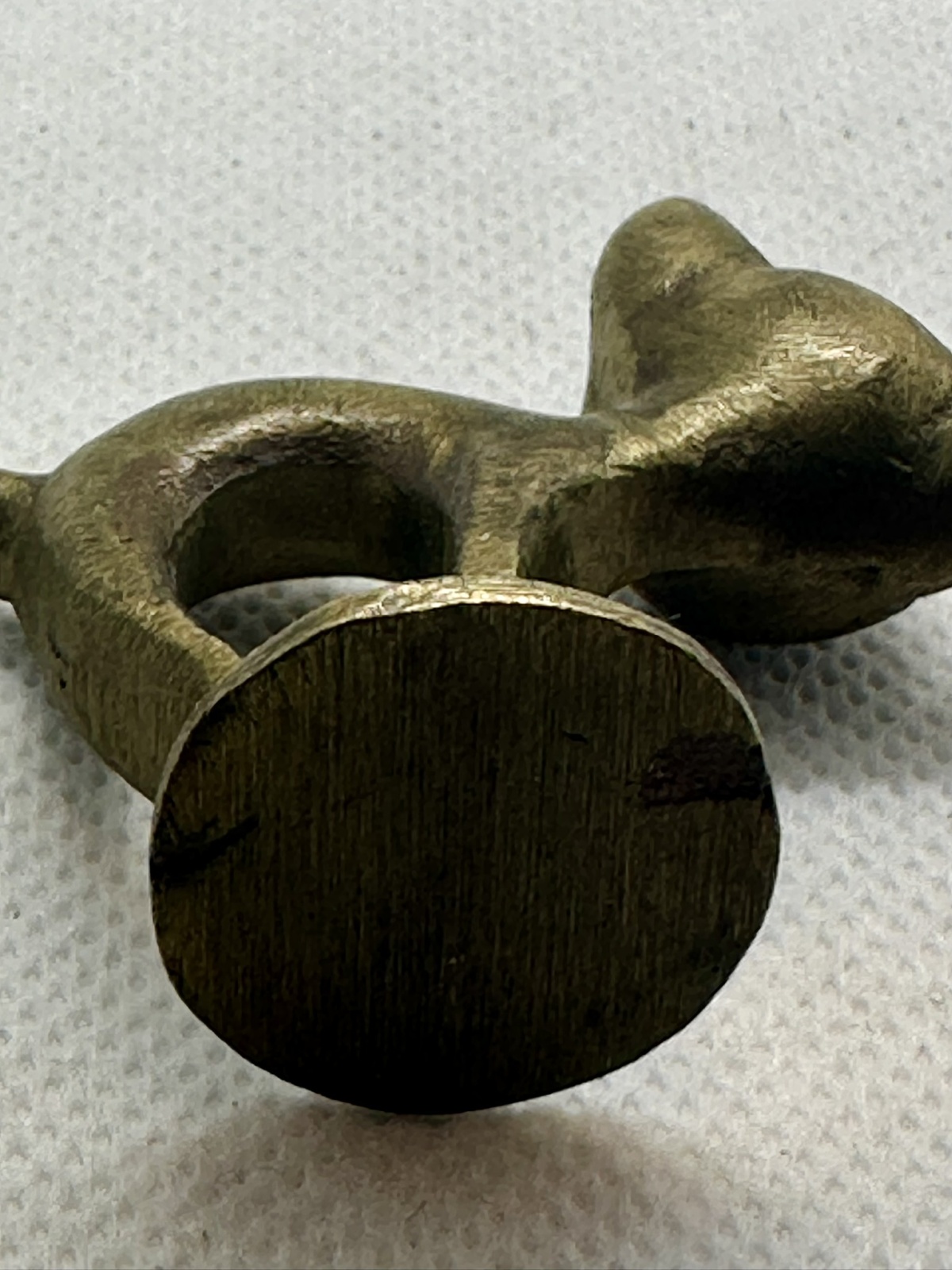 Walter Bosse - Katze Ringhalter