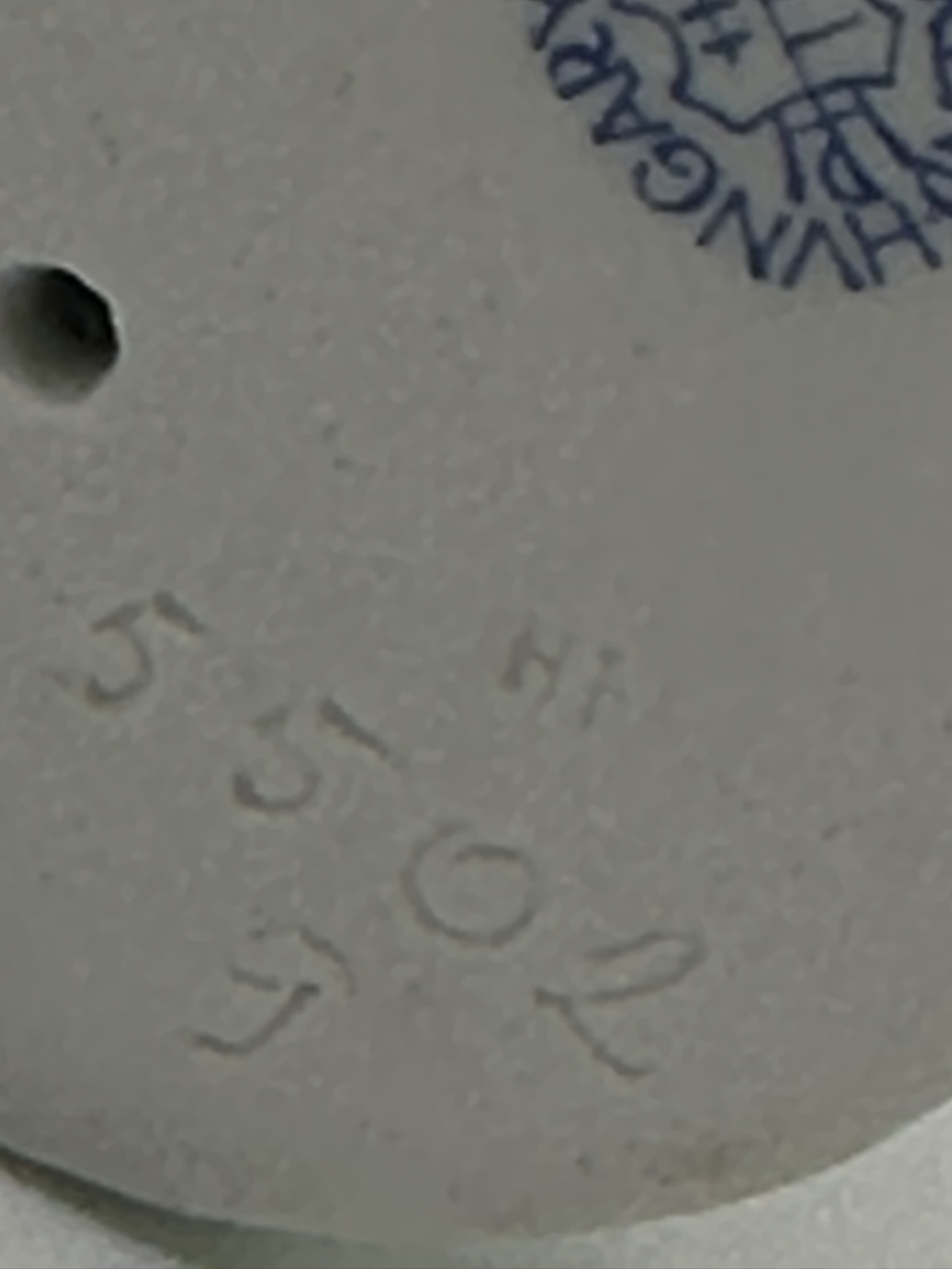 Herend Mädchen mit Blumenkorb