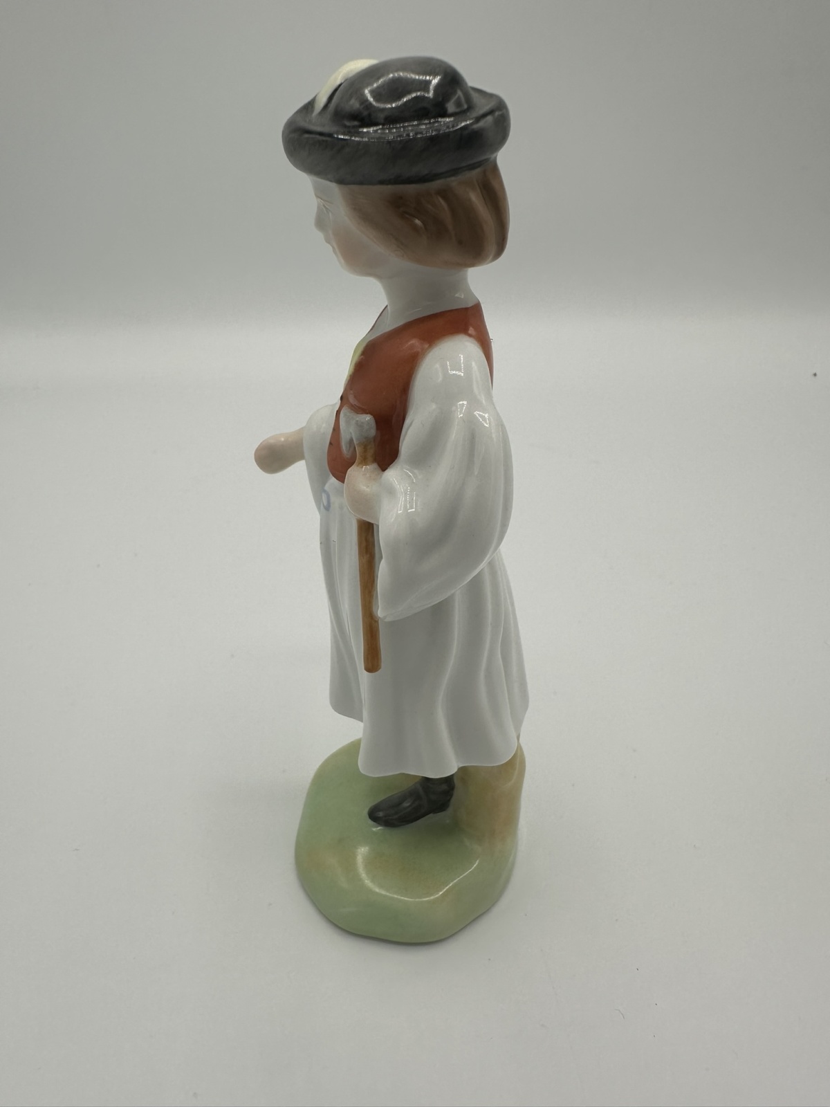 Herend Bauer mit Axt