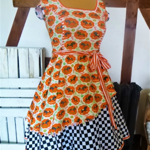 Rockabilly Fiefties Kleid mit Retro Pferde Schaukelpferd Jersey