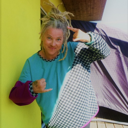 Oversize Sweatshirt Unisex grau/schwarz kariert mit Türkis