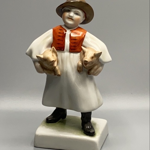 Alte Herend Porzellanfigur "Junger Bauer mit Ferkeln"