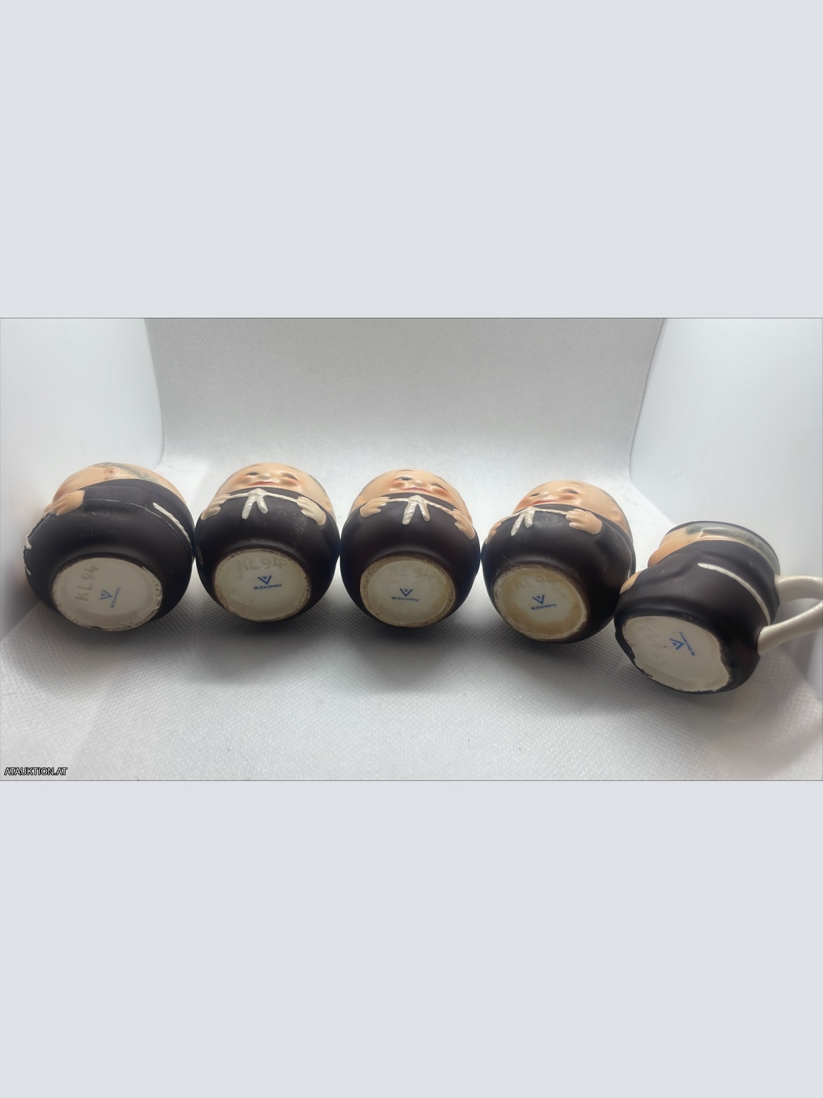 5 Hummel Goebel Pater/Mönch Stamperl u. Kännchen