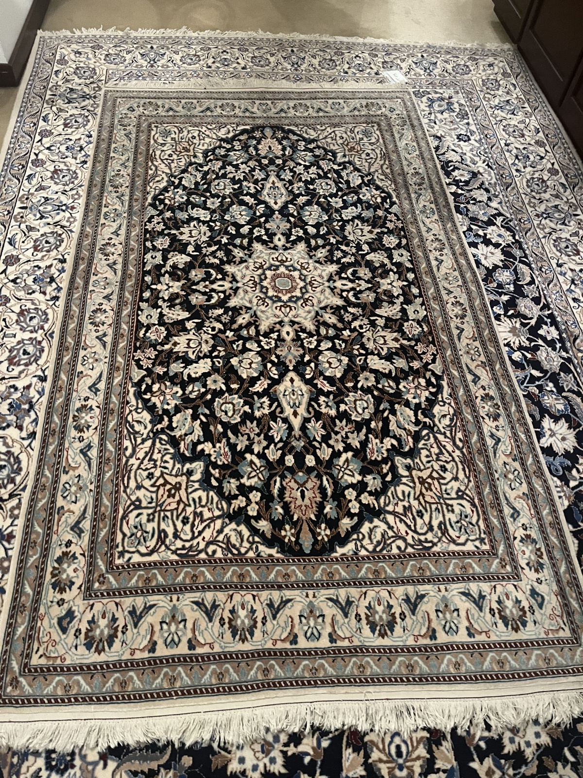 T19 - Tabas - 207 x 118 cm (Nain)  / (N220)