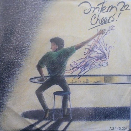Vinyl / Intern 22 - Cheers