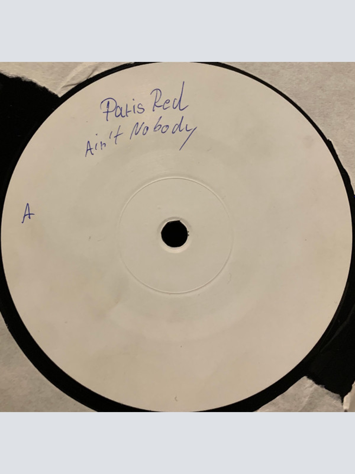 Vinyl / Paris Red - Ain't Nobody