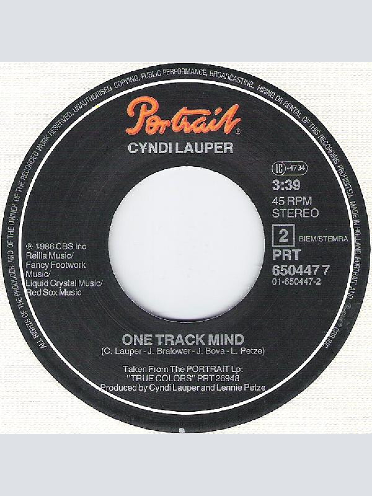 Vinyl / Cyndi Lauper - What's Going On