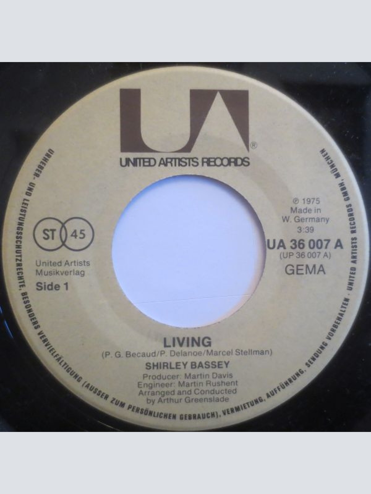 Vinyl / Shirley Bassey - Living