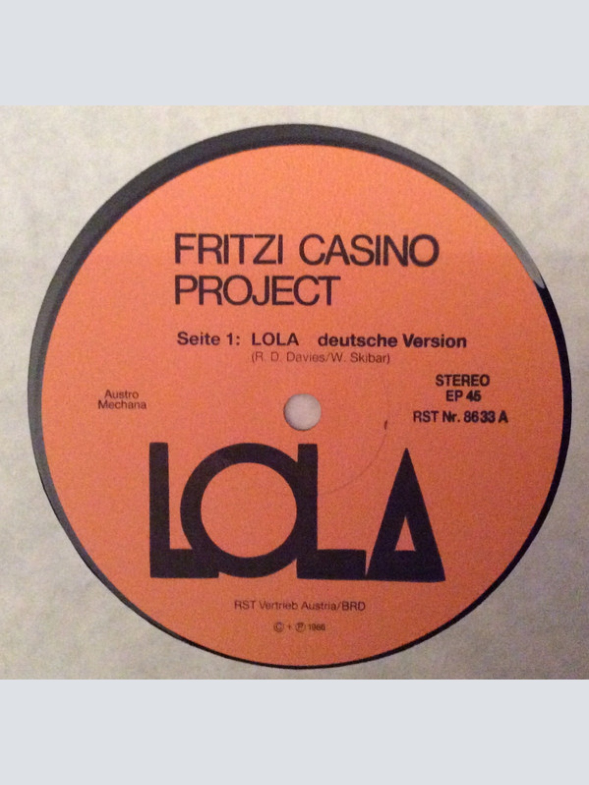 Vinyl / Fritzi Casino Project - Lola