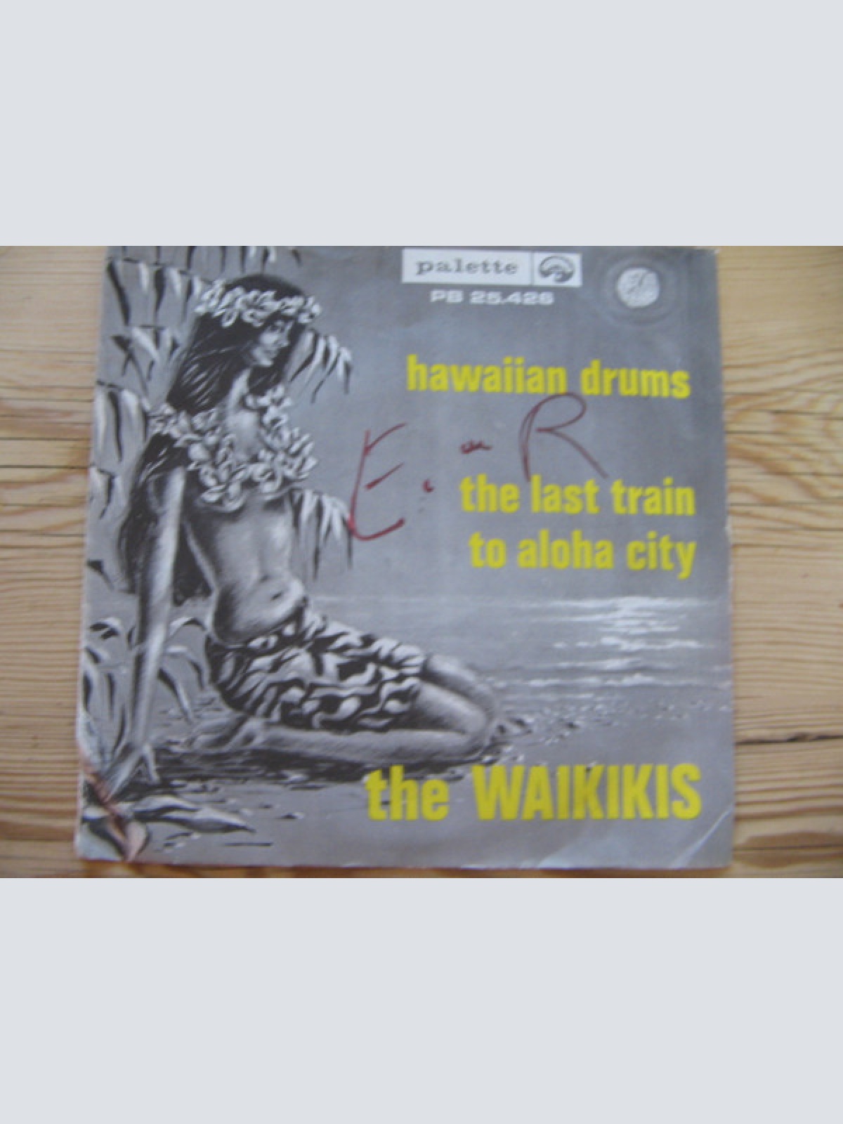 Vinyl / The Waikikis* - Hawaiian Drums