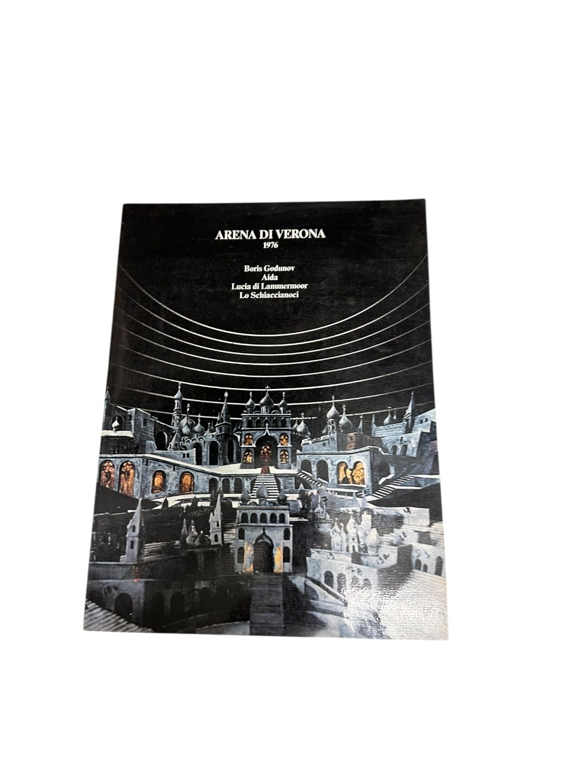 8235 ARENA DI VERONA OPERA FESTIVAL 2016, BEGLEITHEFT (CARMEN, AIDA LA TRAVIATA