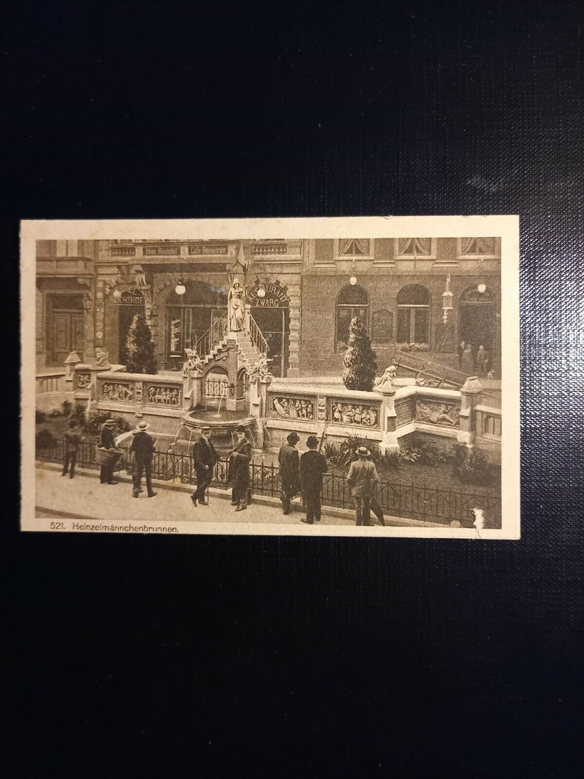 Köln, Heinzelmännchenbrunnen 400420 gr F