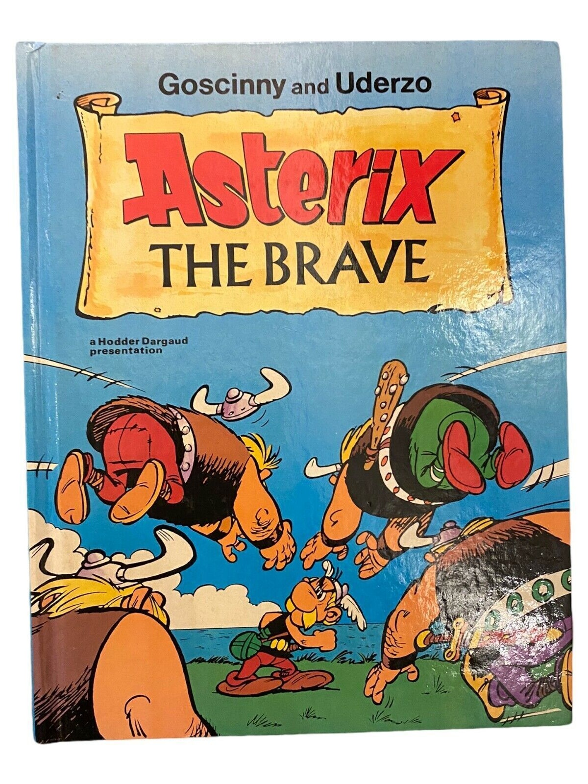 1170 Goscinny u Uderzo ASTERIX THE BRAVE HC COMIC ENGLISH