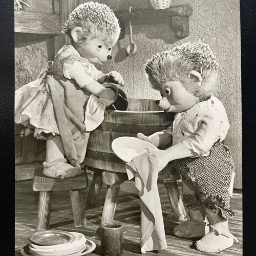 Mecki Igel Früht übt sich Kinder Geschirr Abwaschen Puppe Hörzu Diehl 400609 TH