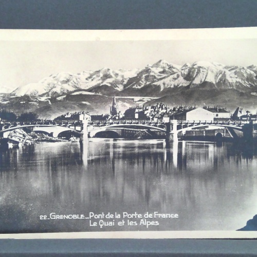 Grenoble Pont de la Porte de France Le Quai et les Alpes JW 650474 C