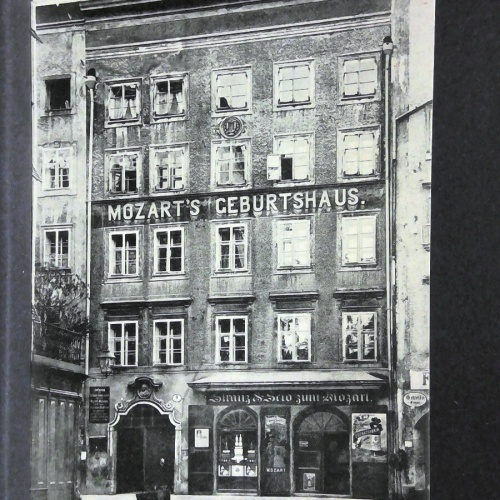 Mozart Geburtshaus Salzburg schwarzweiß JW 21034