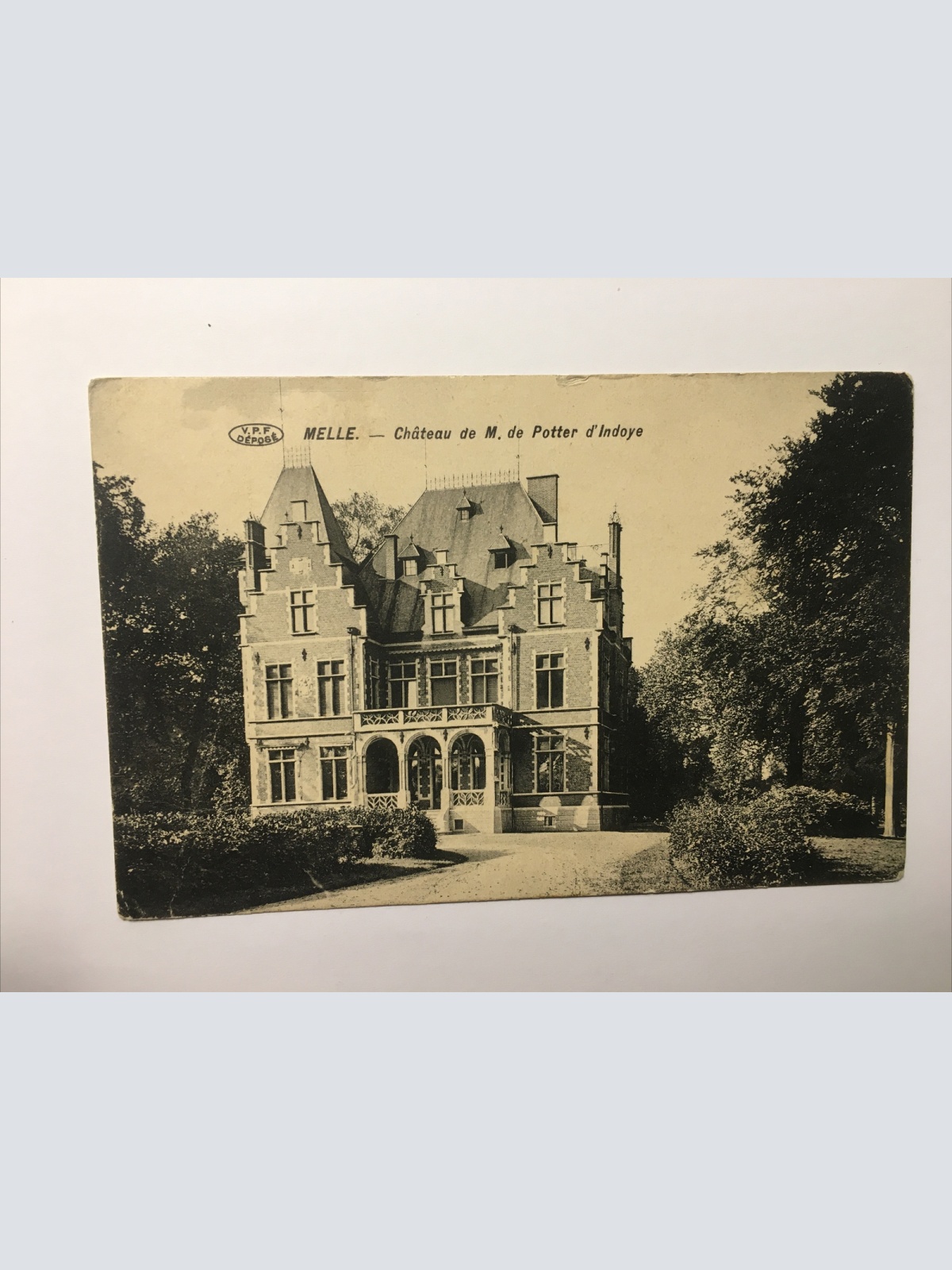 Melle- Château de M. de Potter d‘ Indoye. 650.