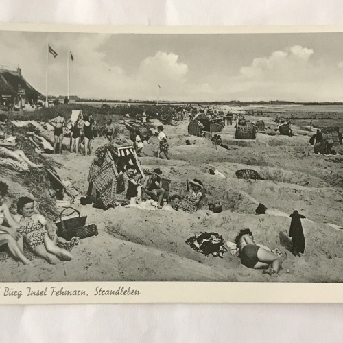 AK, Ostsee, Insel Fehrmann, Badegäste, Strandleben (110307 BW)