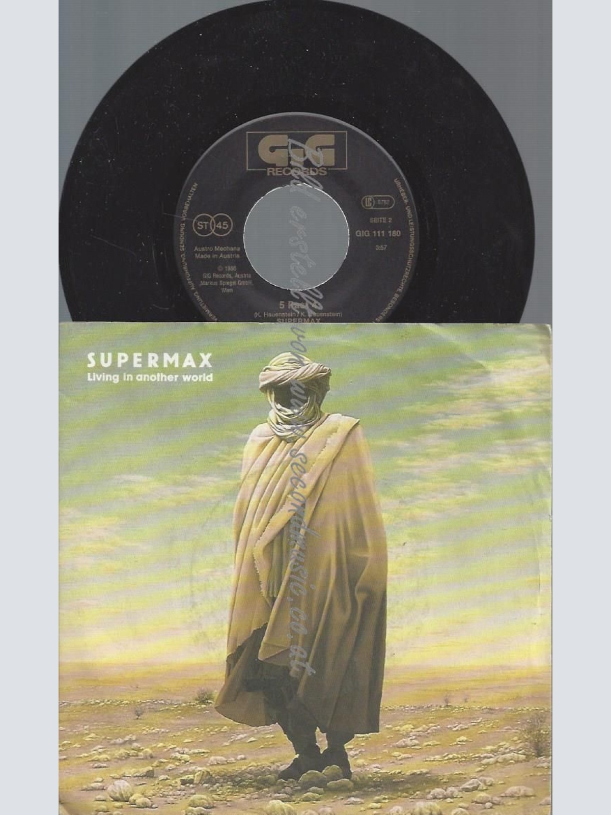 7" SUPERMAX LIVING IN ANOTHER WORLD