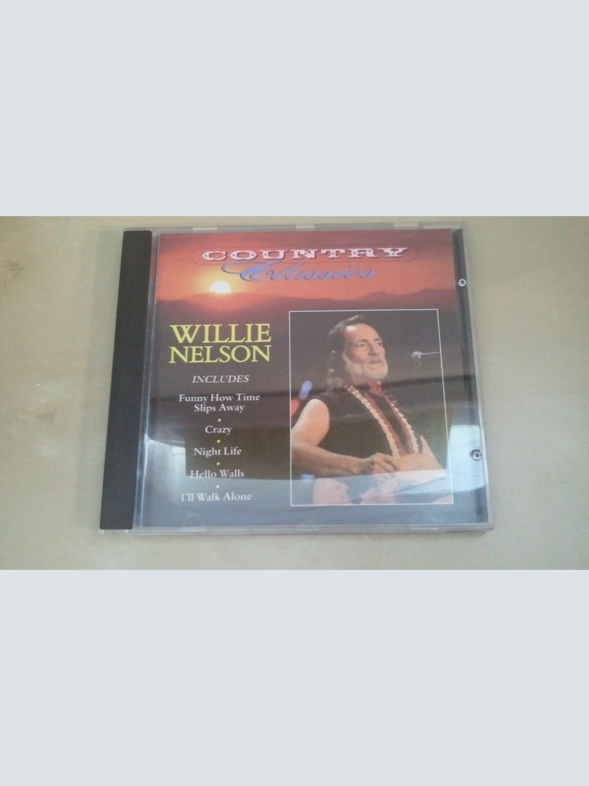 CD--WILLIE NELSON --COUNTRY CLASSICS----ALBUM