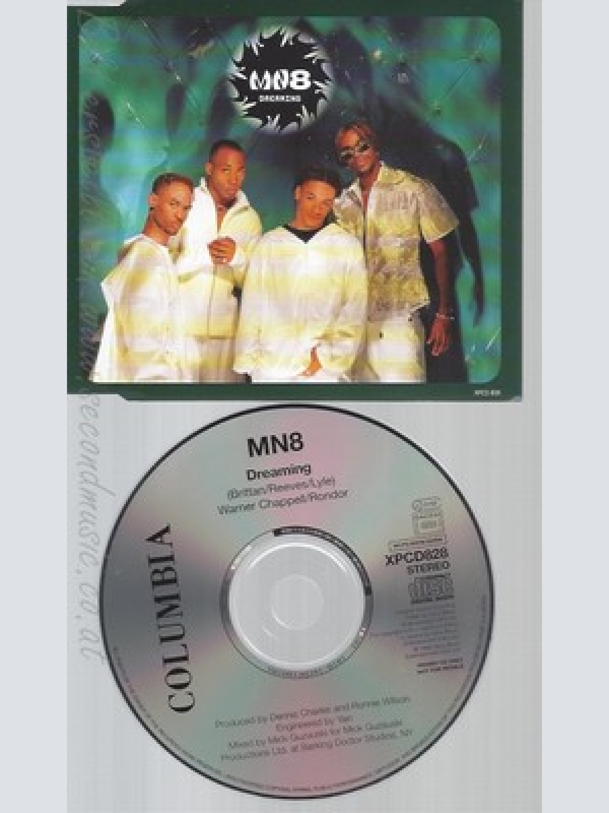 CD--MN8--DREAMING-PROMO