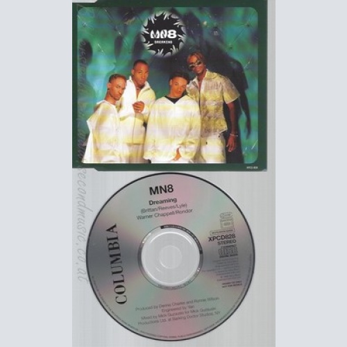 CD--MN8--DREAMING-PROMO