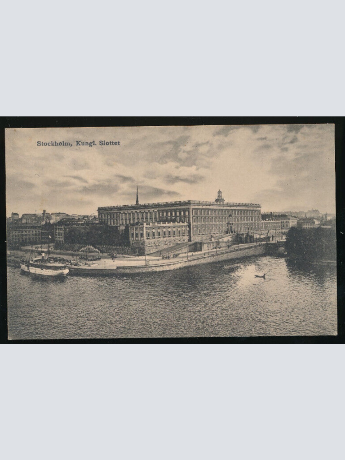 AK aus Stockholm Kungl.Slottet mit Dampfer Schweden (917)