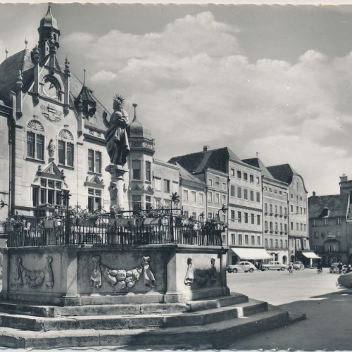 AK, Braunau, Die Grenzstadt am Inn, Marienbrunnen, Oberösterreich (S309)