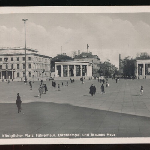 AK aus München Königlicher Platz Bayern (5219)